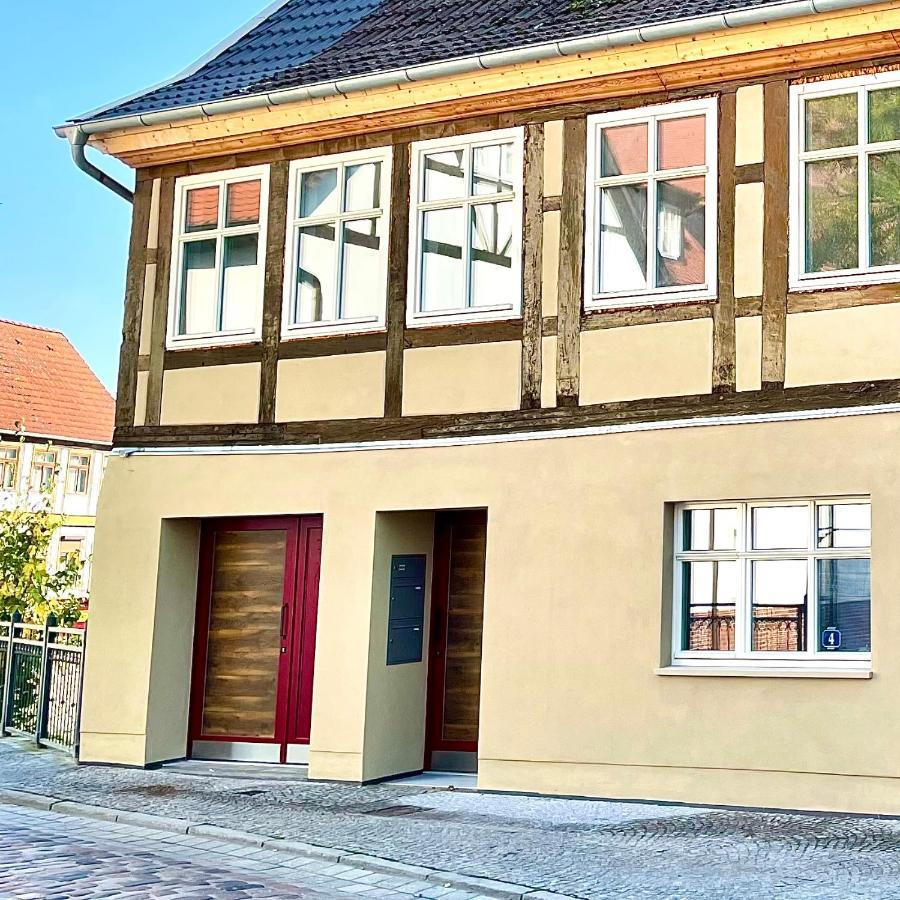 Stilvolle, Zentrale Ferienwohnung Bocksbruecke Mit Parkplatz Salzwedel Exteriér fotografie